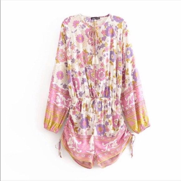 NWT size medium Floral Print Romper - Picture 4 of 9